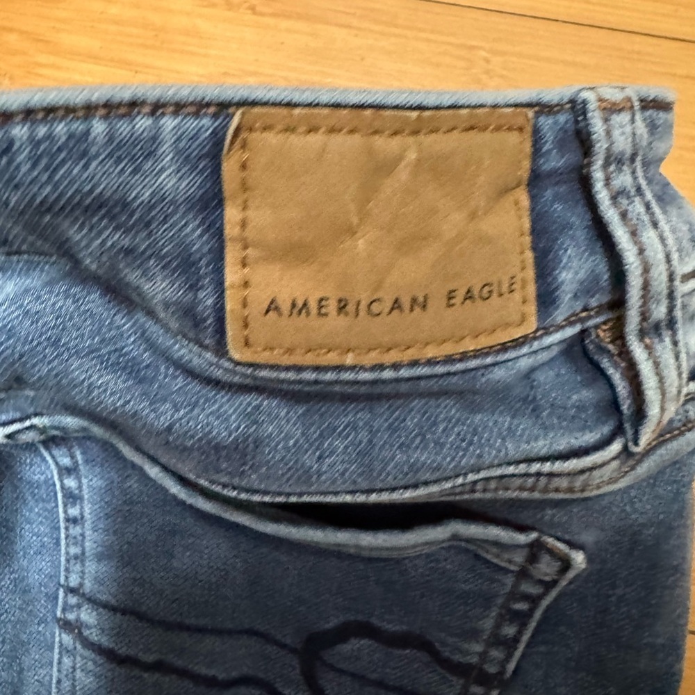 American Eagle Outfitters Women's Distressed Blue Skinny Jeans - Picture 5 of 6